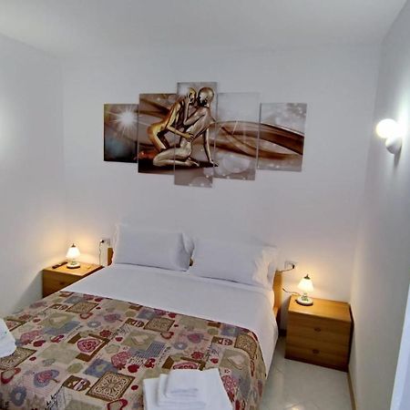 Elegante Alloggio Zona Storica 레코 외부 사진
